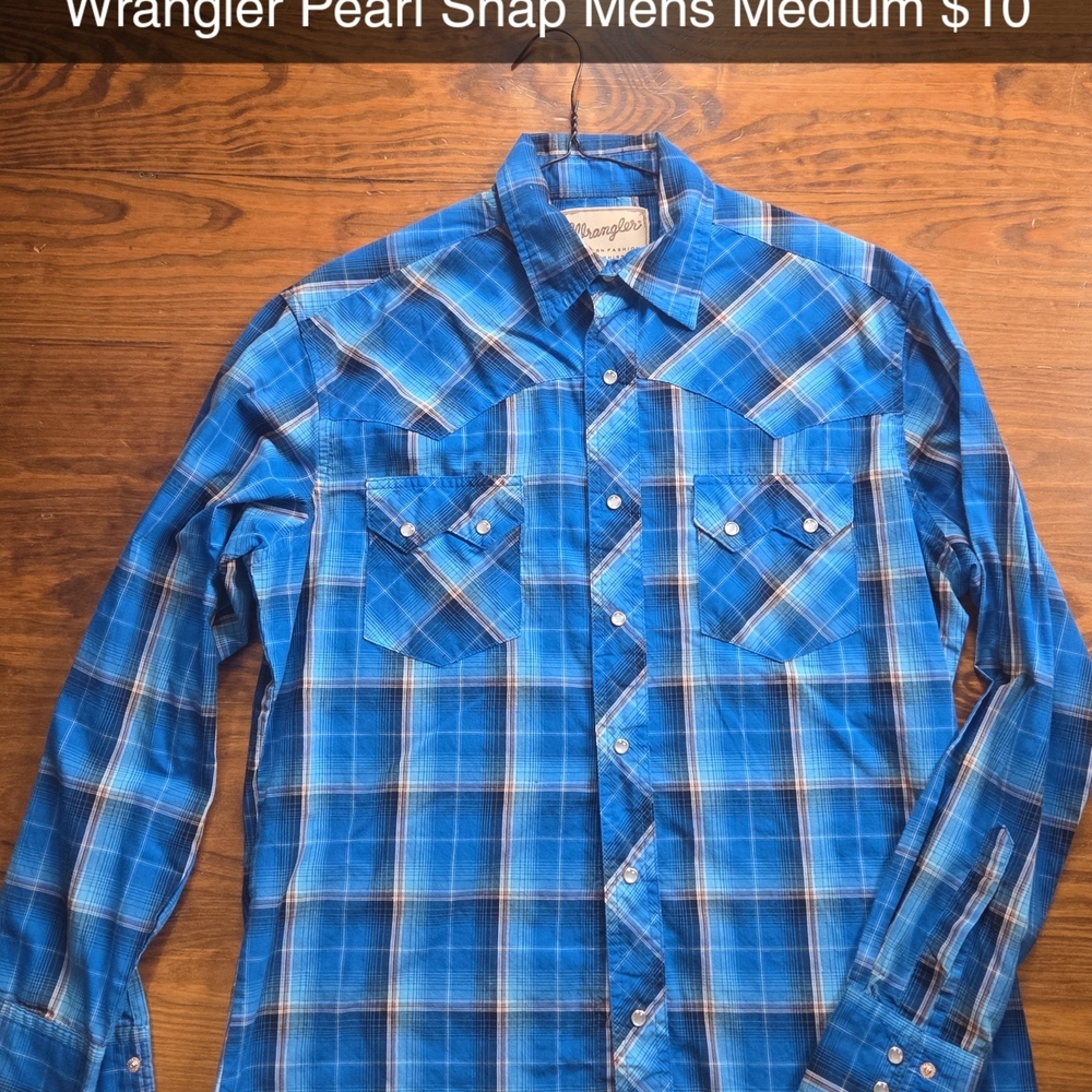 Wrangler Blue and Brown Plaid Casual Shirt